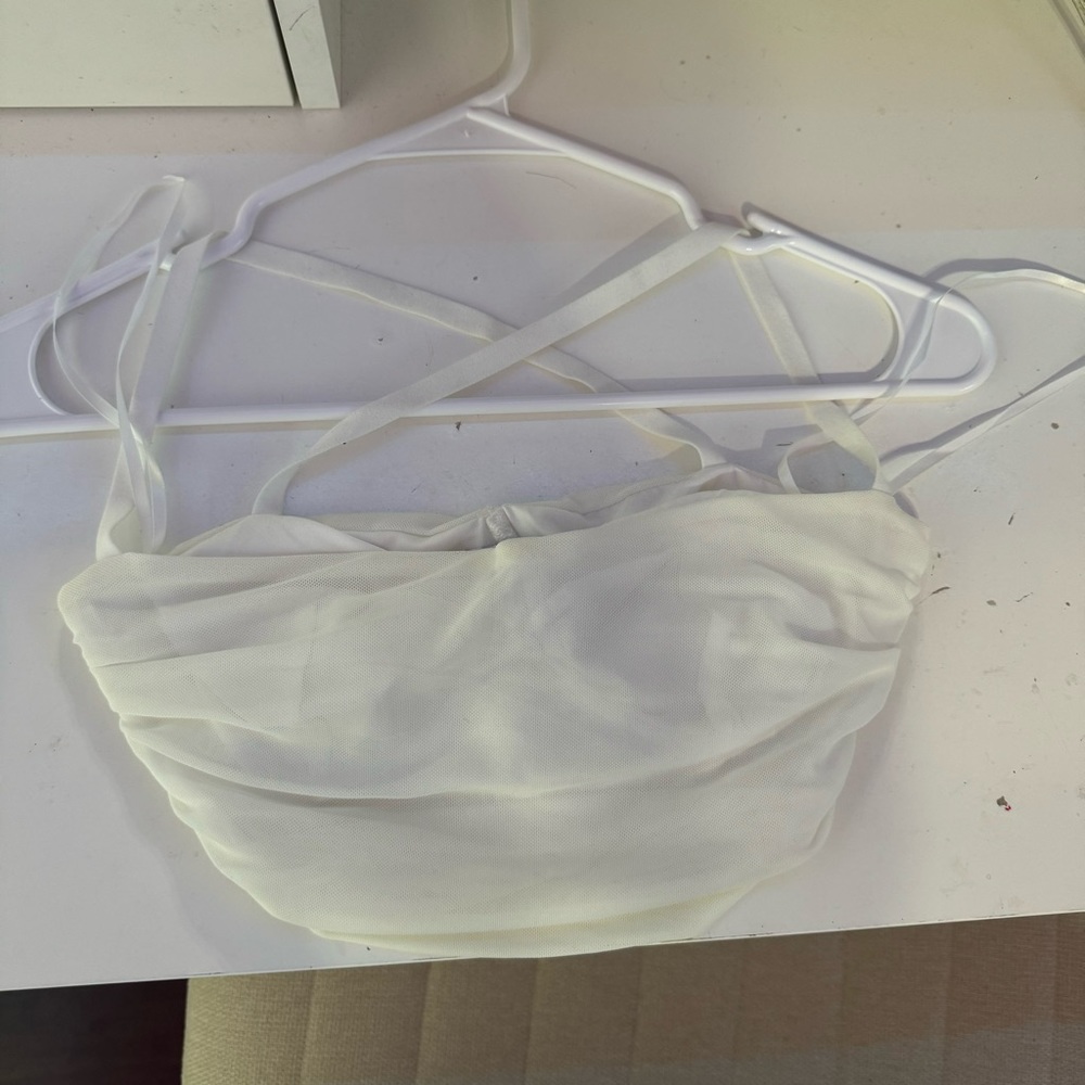 NWOT Princess Polly White Crop Top Size 4